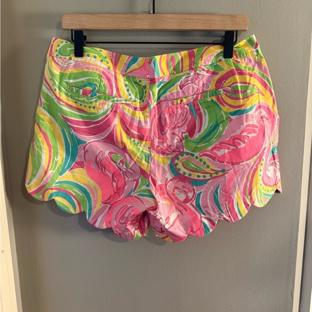 Lilly Pulitzer Women's Pink and Green Patterned Shorts Sz 8 - Picture 2 of 10